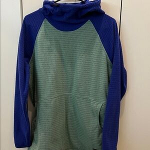 Mountain Hardwear Blue and Sage Green Hooded Pullover